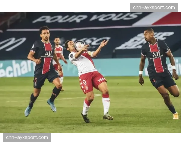 深度复盘:里尔是如何通过高压逼抢战术零封摩纳哥的 深度复盘:里尔是如何通过高压逼抢战术零封摩纳哥的