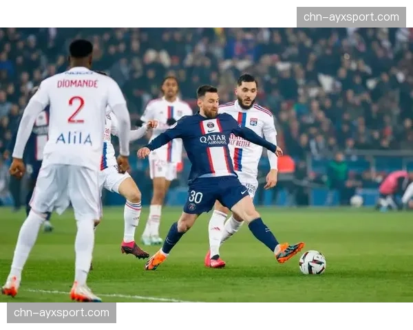 里昂俱乐部新训练基地落成，配备专用于压迫战术演练的数字化模拟场地